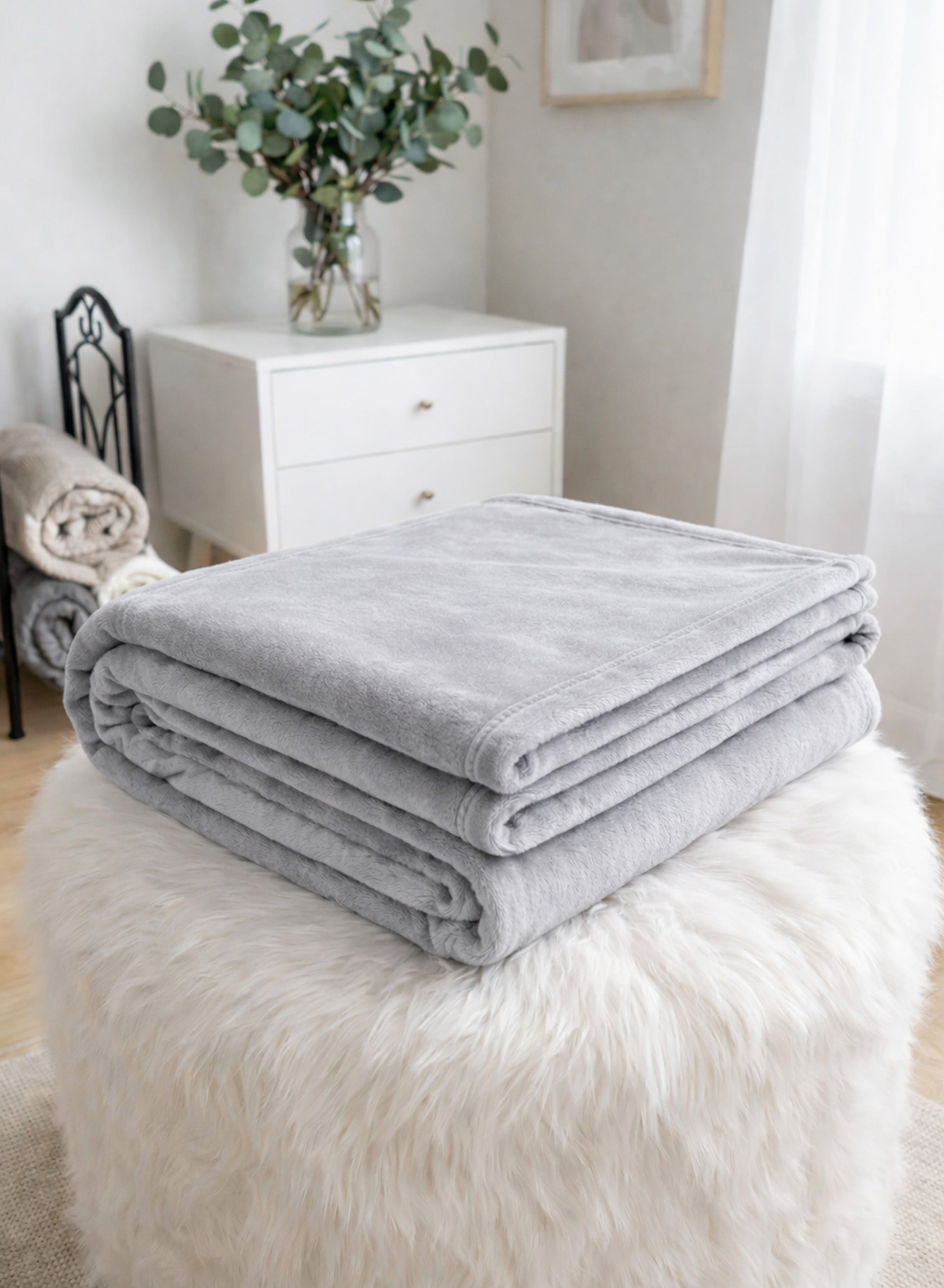 Parry Life Double Solid Flannel Fleece Blanket – Ultra Soft Polyester, Machine Washable, Double Bed Size  PARAJOHN UAE