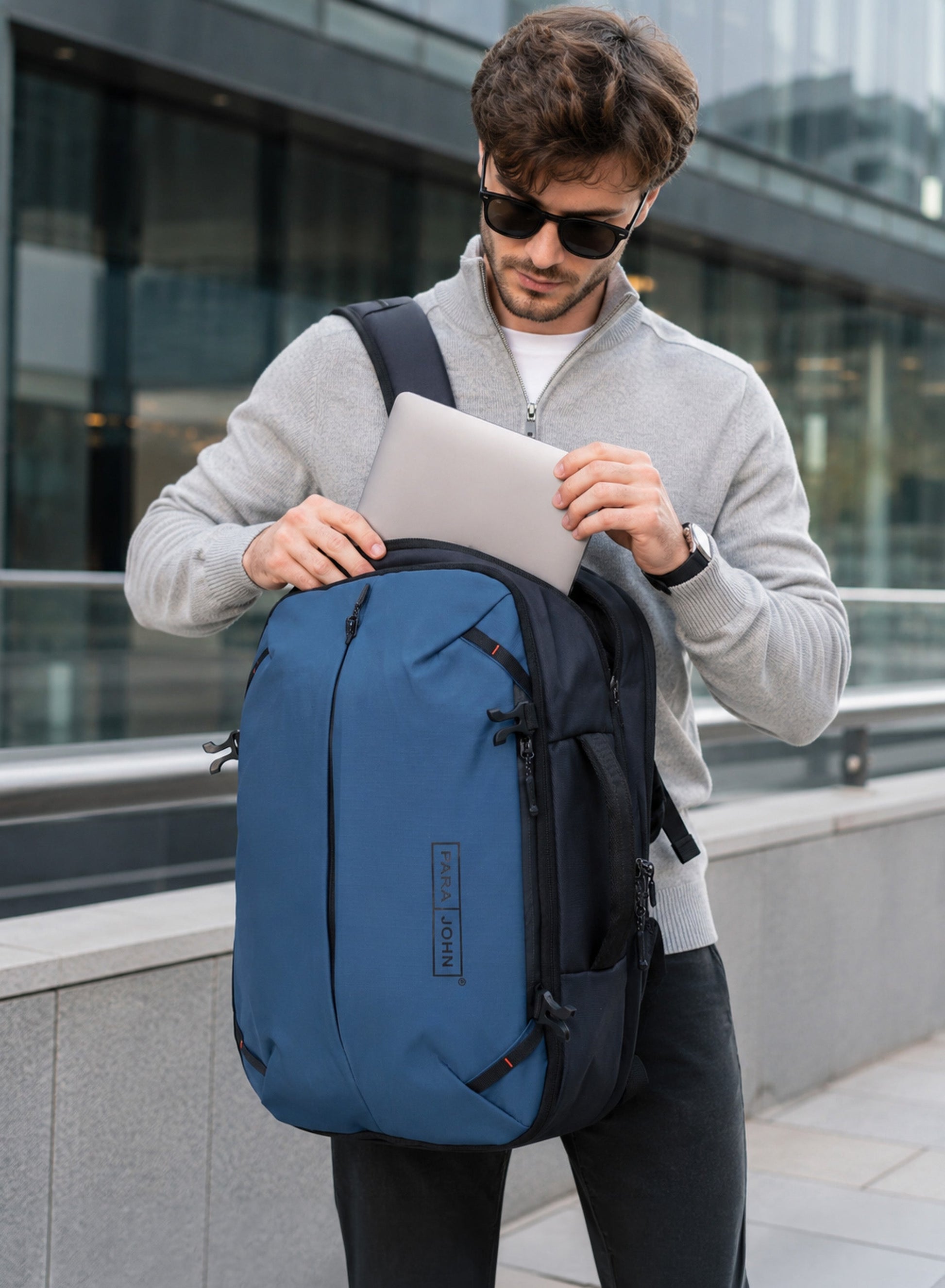 Para John TravioN 19 Inch Travel Laptop Backpack | 30L Water-Resistant PU Coated Polyester Backpack with Trolley Sleeve, Hidden Back Pocket & Padded Laptop Compartment | Business, Office & Travel Backpack  PARAJOHN UAE