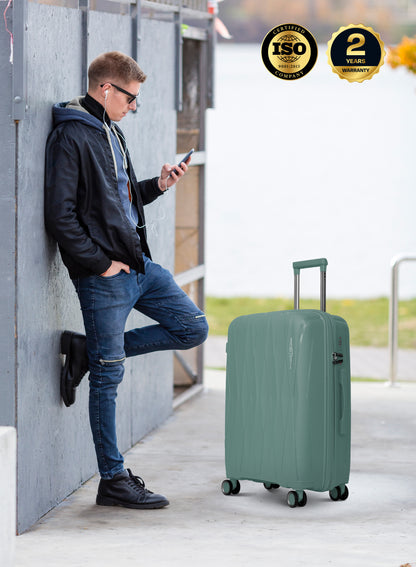 TRIACUT Series 3 Piece Premium Polypropylene Luggage Set