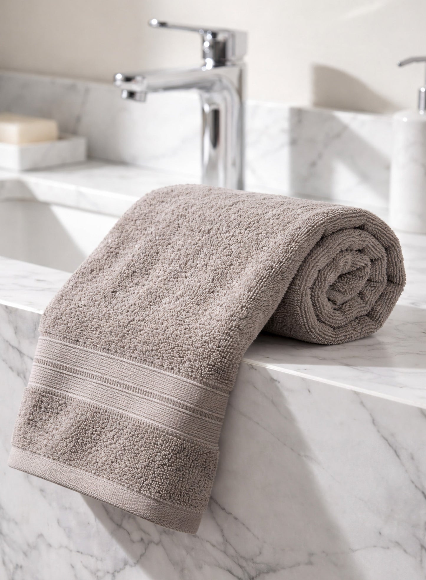 Parrylife Solo Bath Towel70x140 CM Soft Touch & Eco-Friendly Cotton Blend Towel with Solid Color Fastness  PARAJOHN UAE