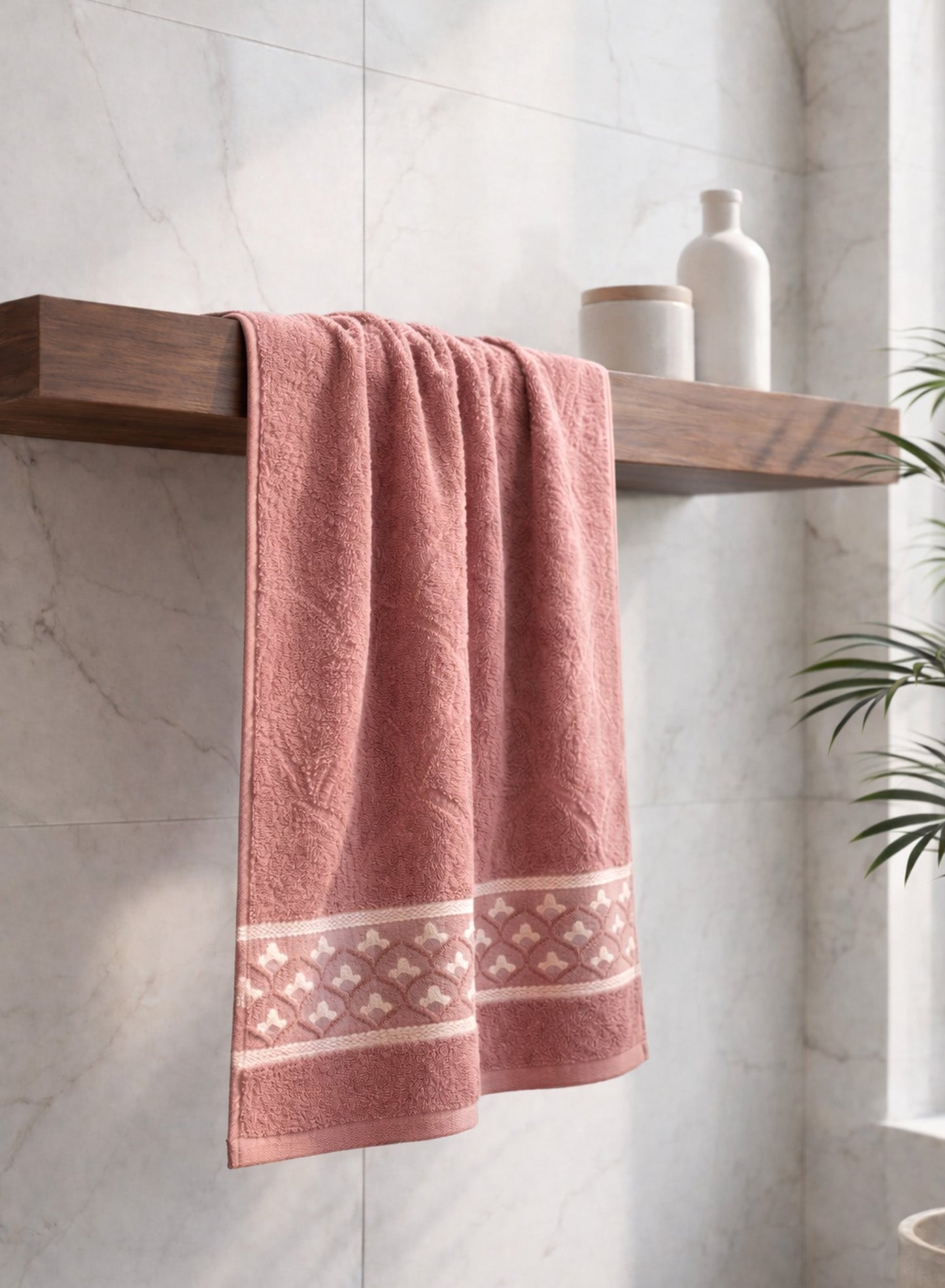 Parrylife Solo Bath Towel  Highly Absorbent & Fade Resistant Cotton Blend 70x140 CM Home & Travel Towel  PARAJOHN UAE