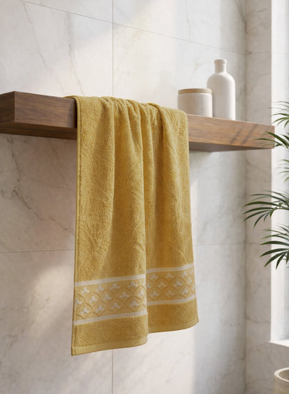 Parrylife Solo Bath Towel  Highly Absorbent & Fade Resistant Cotton Blend 70x140 CM Home & Travel Towel  PARAJOHN UAE