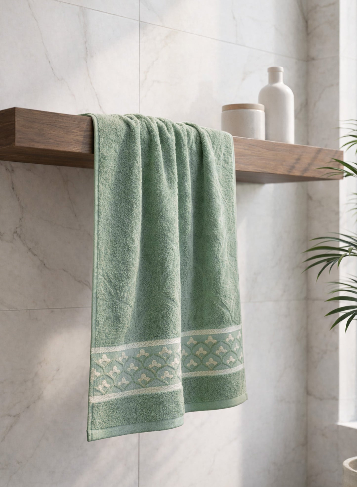 Parrylife Solo Bath Towel  Highly Absorbent & Fade Resistant Cotton Blend 70x140 CM Home & Travel Towel  PARAJOHN UAE