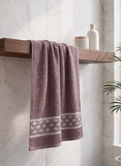 Parrylife Solo Bath Towel  Highly Absorbent & Fade Resistant Cotton Blend 70x140 CM Home & Travel Towel  PARAJOHN UAE