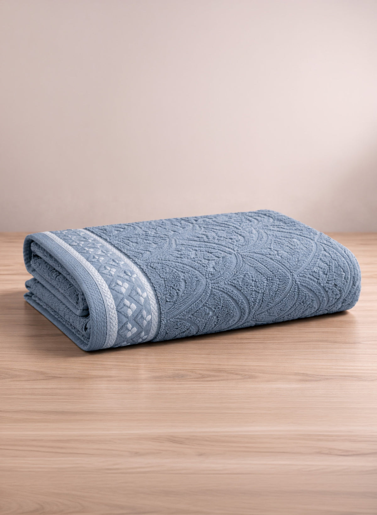 Parrylife Solo Bath Towel  Highly Absorbent & Fade Resistant Cotton Blend 70x140 CM Home & Travel Towel  PARAJOHN UAE