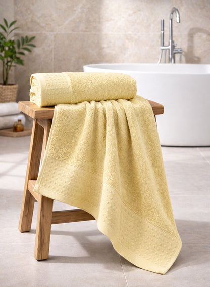 Parrylife Comfort Plus Bath Towel – Soft & Highly Absorbent Cotton Blend, Fade-Resistant, 70×140 cm  PARAJOHN UAE